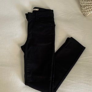 Levi skinny jeans. 721 high rise skinny